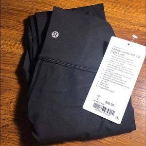 Lululemon size 4 high rise wunder under, black.